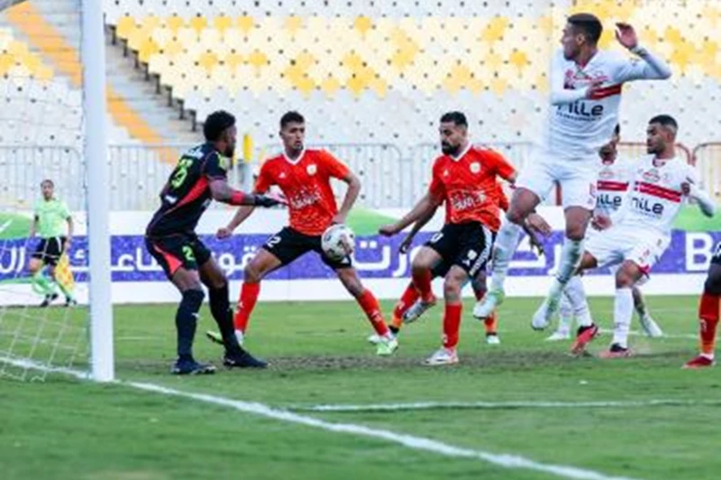 الزمالك وفاركو: المحطة الختامية في دوري استثنائي
