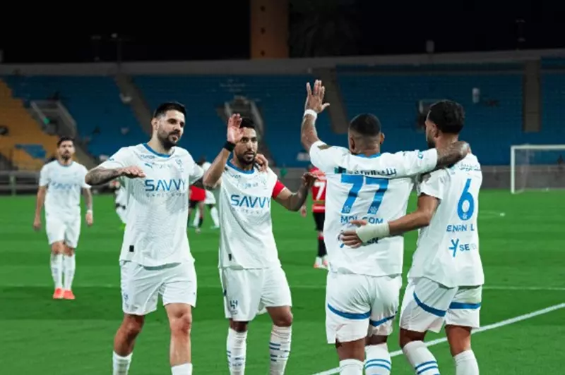 الهلال يتعثر بالتعادل أمام الوحدة في الدوري السعودي (شاهد الفيديو)