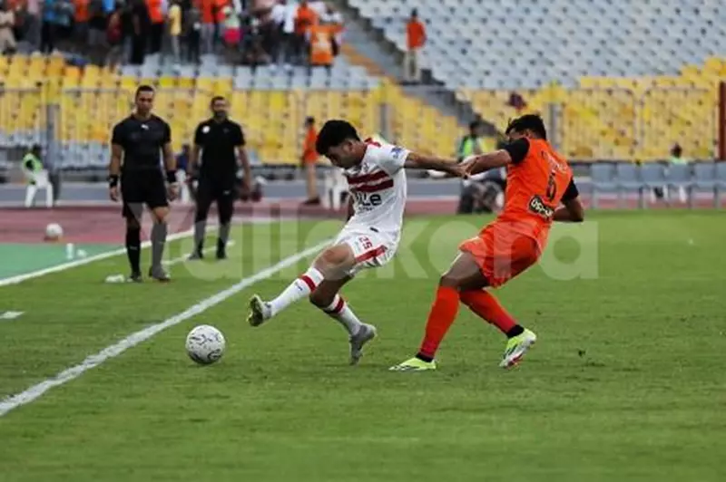 حمادة القلاوي يتولى إدارة مباراة الزمالك وفاركو، والشناوي يُشرف على تقنية VAR