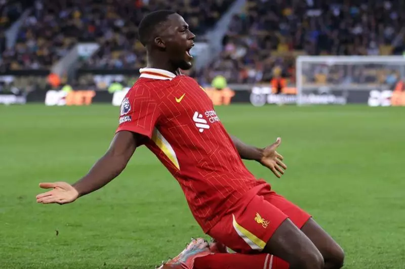كوناتي ليس في سوق الانتقالات: ليفربول يتحدى ريال مدريد بعرض مالية مذهلة