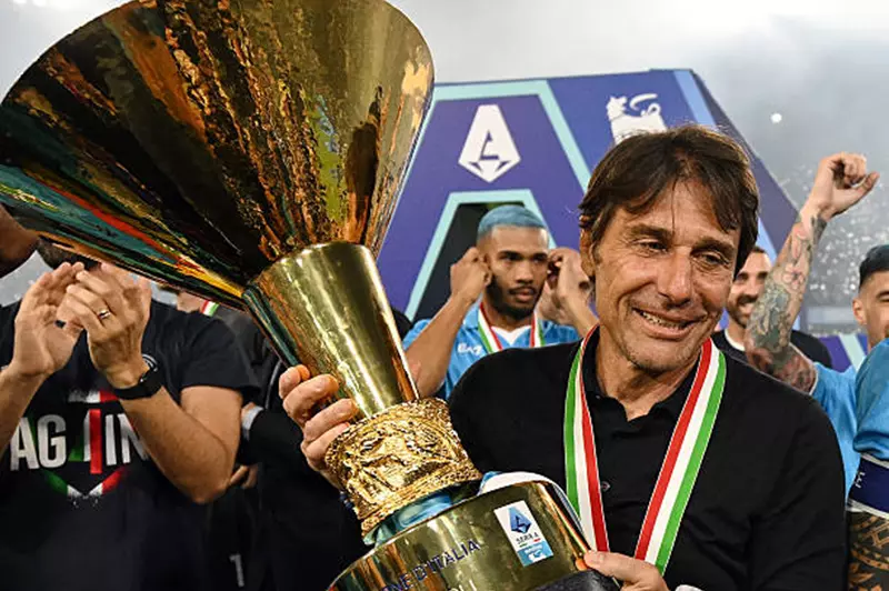مواجهة تاريخية: كونتي وكابيلو في صراع تحديد المدرب الأمثل في تاريخ الدوري الإيطالي