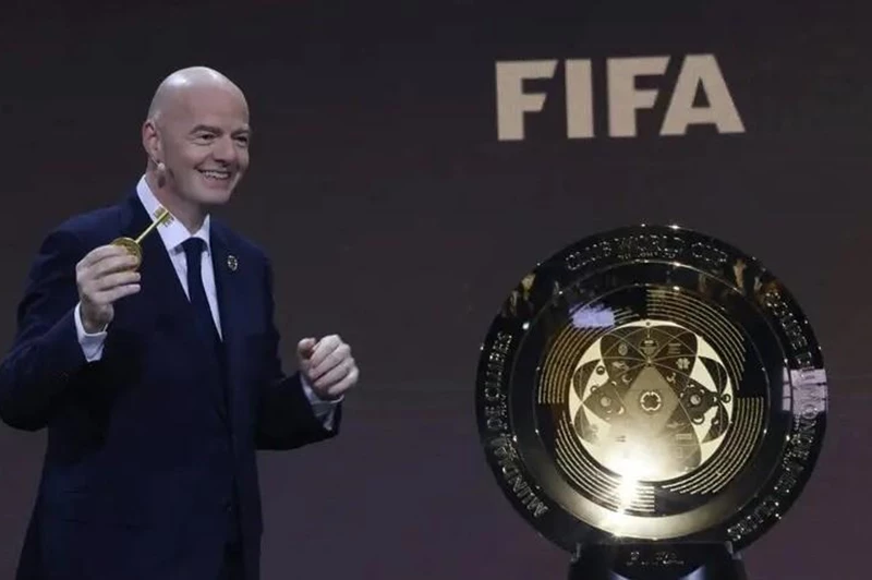تسريب تفاصيل شعار بطل كأس العالم للأندية 2025: متوقع أن يتزين القميص لمدة 4 سنوات