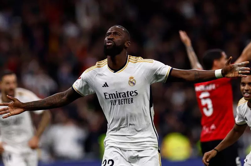 تقرير حصري: ريال مدريد يستعد لتجديد عقد روديجر لموسمين إضافيين