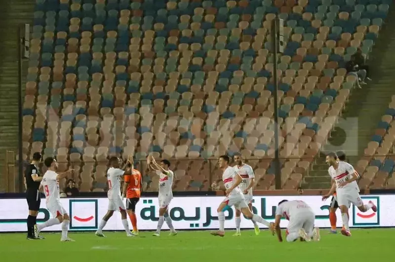 لحظات مميزة: احتفال على طراز صلاح ونهاية حلم منسي في مباراة الزمالك وفاركو (صور)